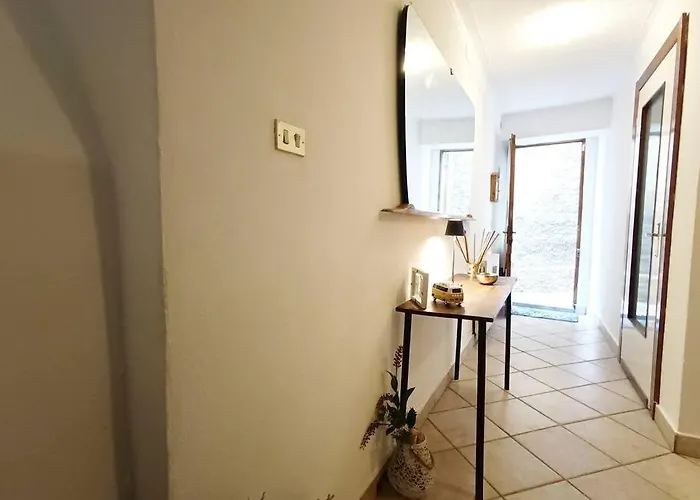 The Boards House On - House Or Master Bedroom Only 度假居 *