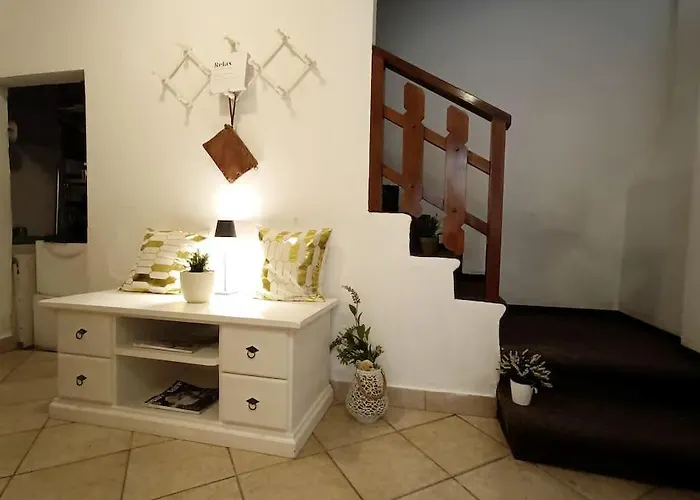 The Boards House On - House Or Master Bedroom Only 度假居 *